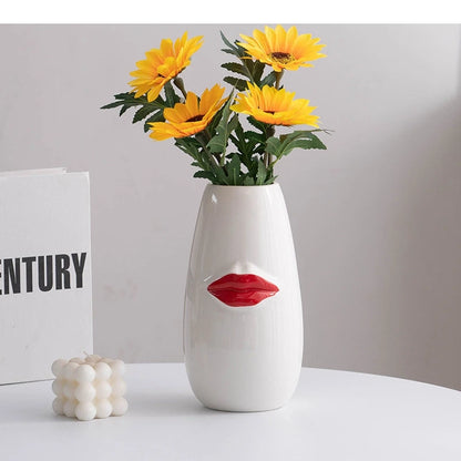 Red Lips Vase