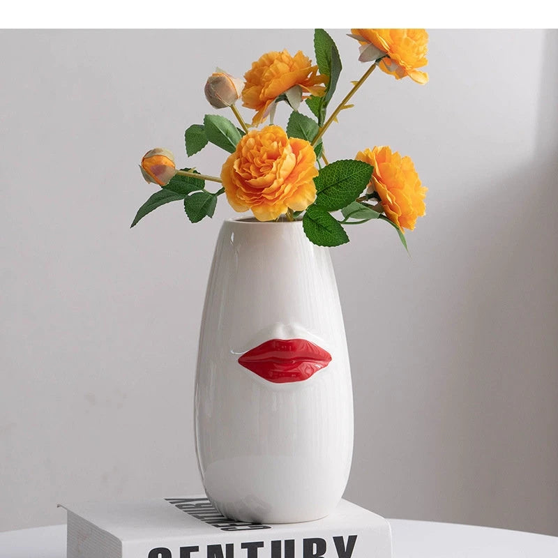 Red Lips Vase