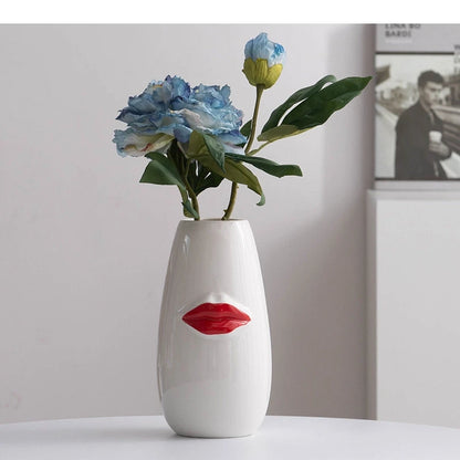 Red Lips Vase